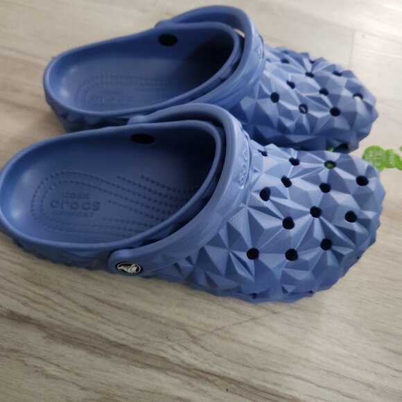 Crocs - Picture 3 of 3